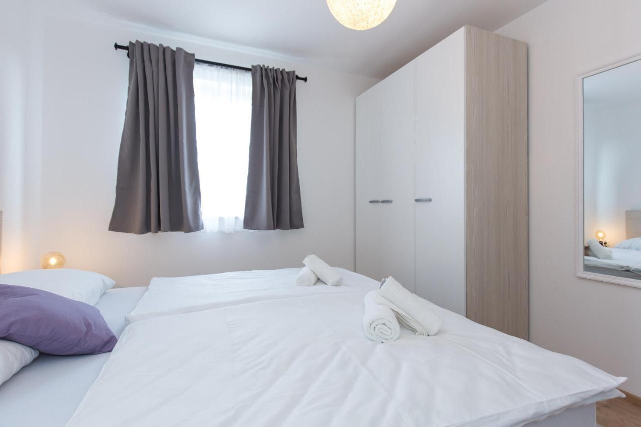 Apartments Kiara Punat Exterior foto